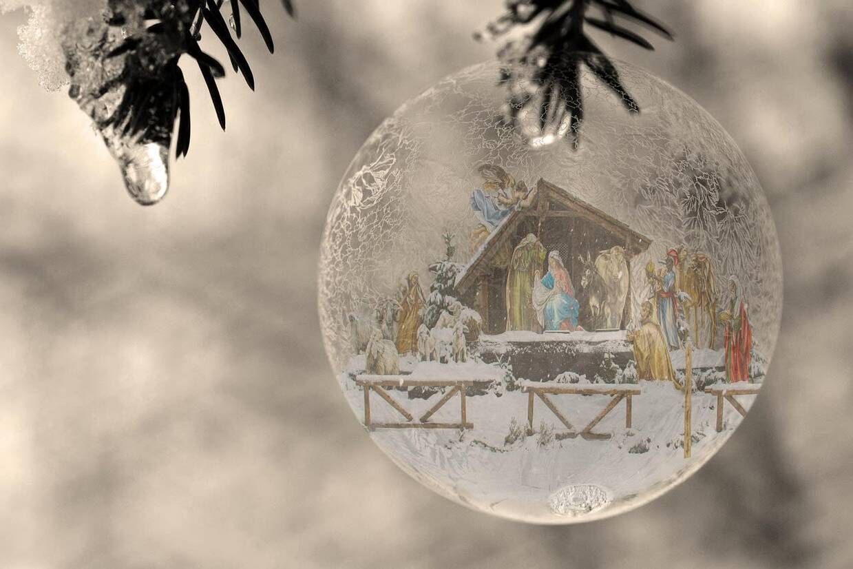 Der Handeslverband Bayern wünscht ein frohes Fest und einen guten Start in das neue Jahr. 