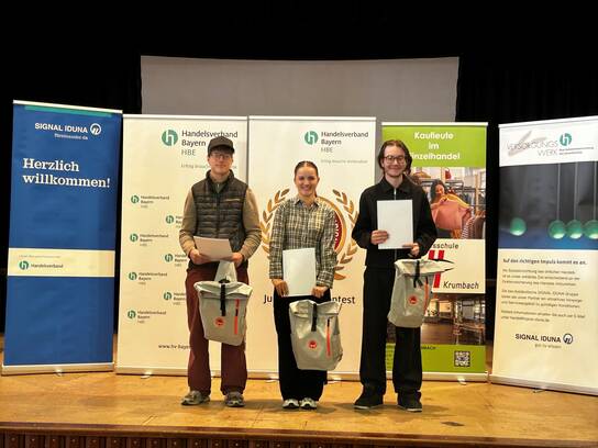 Plätze 1-3: Erolina Kryeziu, BS Neusäß (Mitte), David Liam Bauer_BS Friedberg, Jonathan Folge_BS Friedberg