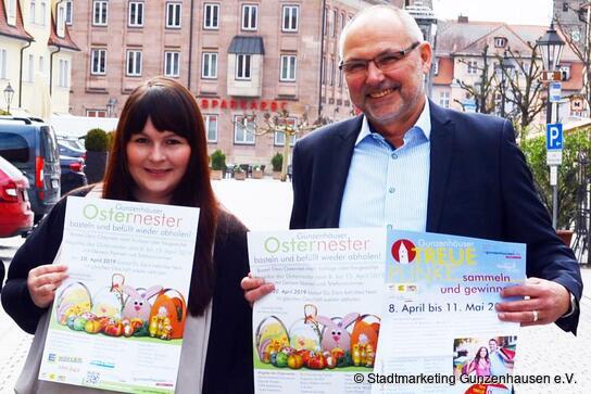 Citymanager Markus Jocher (r.) und Jeanette Holzschuh vom Stadtmarketing Gunzenhausen.