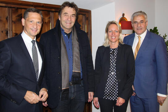 v.l.: HBE-Hauptgeschäftsführer Wolfgang Puff, Kreisverwaltungsreferent Dr. Thomas Böhle, HBE-Bezirksgeschäftsführerin Dr. Melanie Eykmann und HBE-Präsident Ernst Läuger.