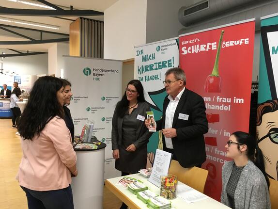 Landshut: Werbung für Ausbildung im Handel