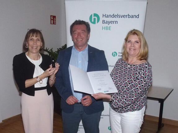 Ausgezeichnet: Rüdiger Feilner erhält silberne Ehrennadel