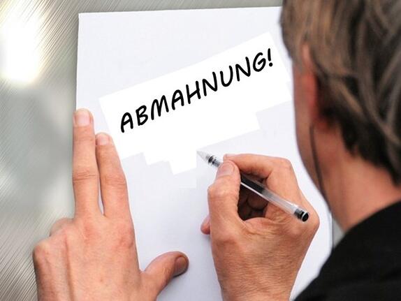 Abmahnung im Arbeitsrecht: So vermeiden Sie teure Fehler