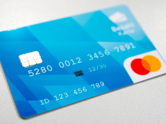 Bezahlkarten für Asylbewerber: Start der Testphase in Bayern