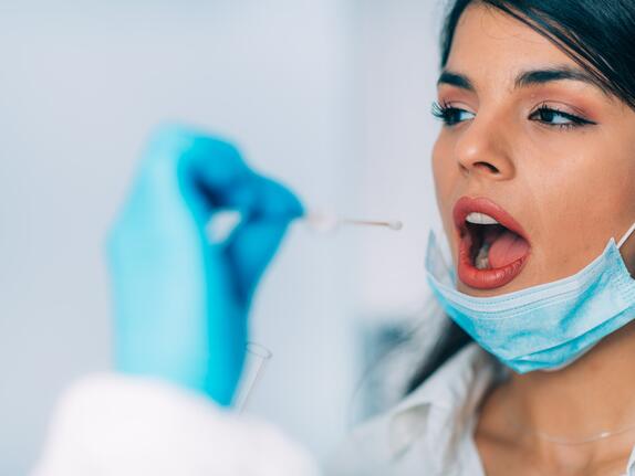 Bundesarbeitsgericht: Arbeitgeber dürfen Corona-Tests anordnen