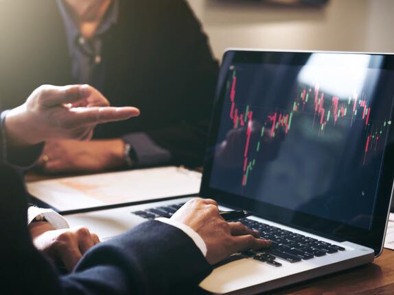 Akademie Handel: Bachelor of Science Handelsmanagement in nur einem Jahr