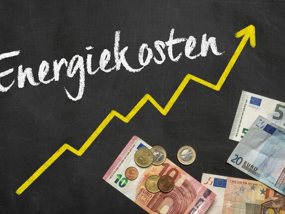 Energiekosten senken und Klima schützen: Praktische Tipps für den Handel 