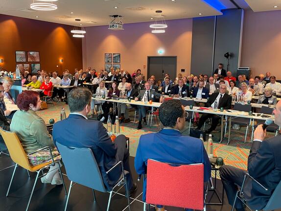 HBE-Jahrestagung: Handel und Politik im Dialog