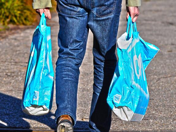 Verpackungsgesetz: Plastiktüten sind jetzt verboten