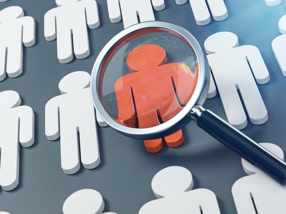 Mitarbeiterkontrolle: Vorschriften, Gesetze &amp; häufige Fehler