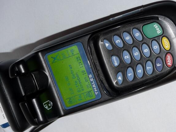 Kartenzahlung am Terminal: Kunden dürfen ab 9. Juni selbst wählen