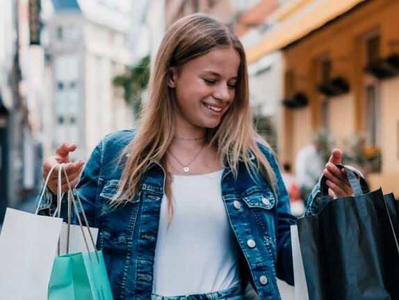 Für Ihre Kunden: 250-Euro-Einkaufsgutschein gewinnen