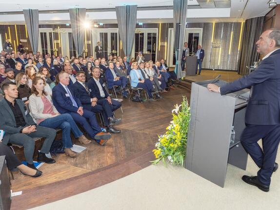 Mutmacher 2026 in Augsburg: Handel, Medien und Politik senden gemeinsames Signal