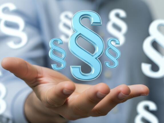 Achtung, Abmahngefahr: Rechtliche Tipps für Social Media, Website und Co.